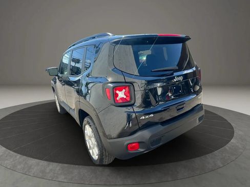Used 2022 Jeep Renegade Latitude AWD/4WD image 7