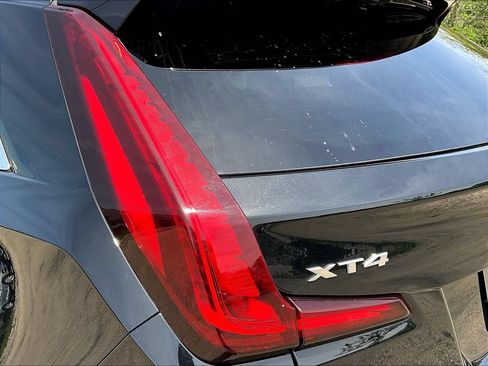 Used 2020 Cadillac XT4 Premium Luxury AWD/4WD image 22