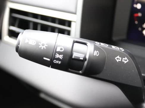 New 2026 Mitsubishi Outlander SEL AWD/4WD image 7