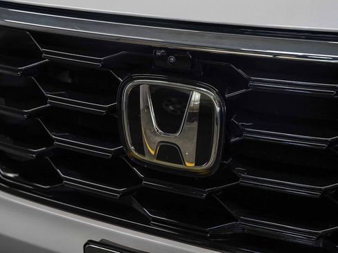 Used 2024 Honda Pilot Elite image 8