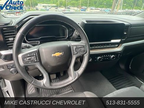 Used 2023 Chevrolet Silverado 1500 LT AWD/4WD image 7