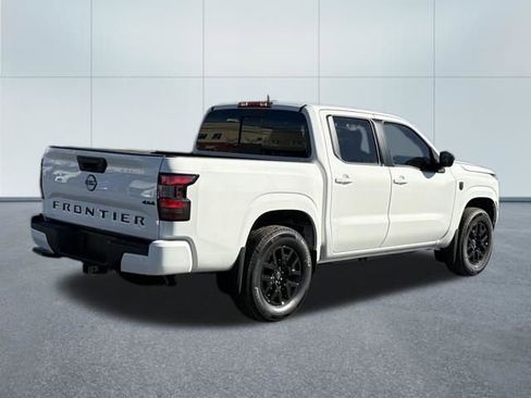Used 2026 Nissan Frontier SV w/ All-Weather Content Package AWD/4WD image 3