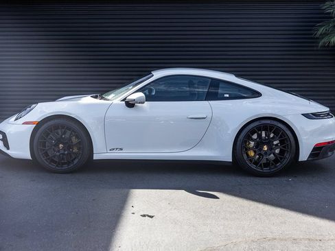 Certified 2024 Porsche 911 Carrera GTS RWD image 2