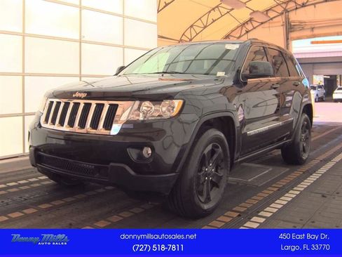 Used 2012 Jeep Grand Cherokee Laredo AWD/4WD image 1