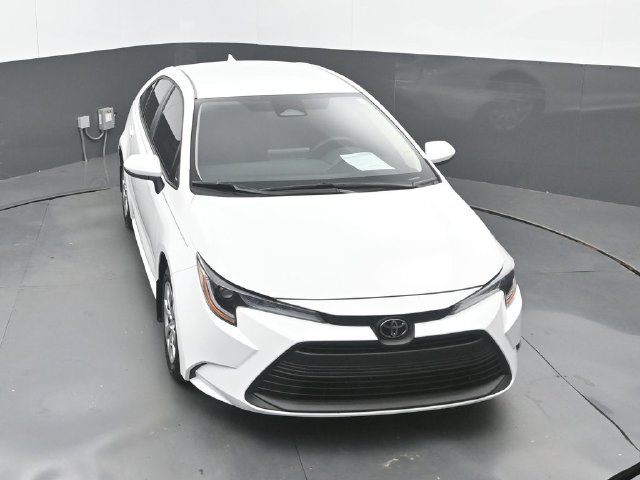 Used 2025 Toyota Corolla LE FWD image 27
