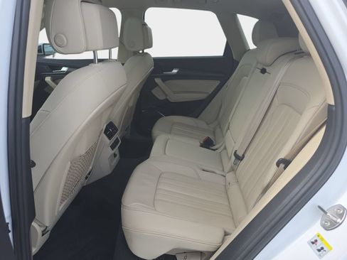 Used 2023 Audi Q5 2.0T Premium w/ Convenience Package AWD/4WD image 27