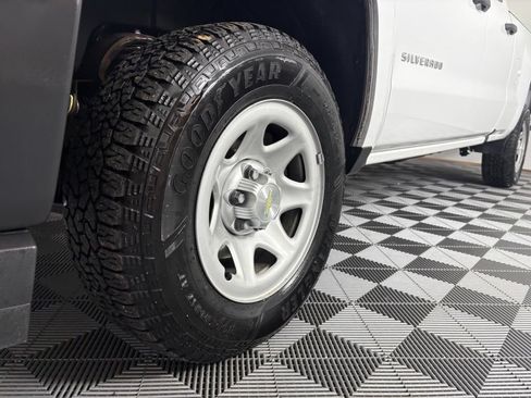 Used 2017 Chevrolet Silverado 1500 W/T w/ Trailering Package AWD/4WD image 12