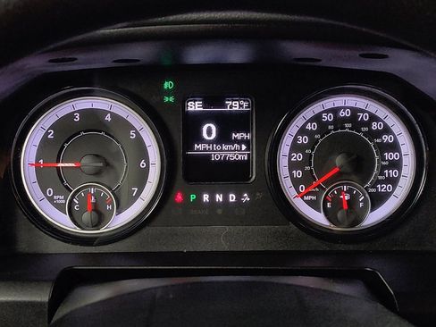 Used 2017 RAM 1500 Express image 23