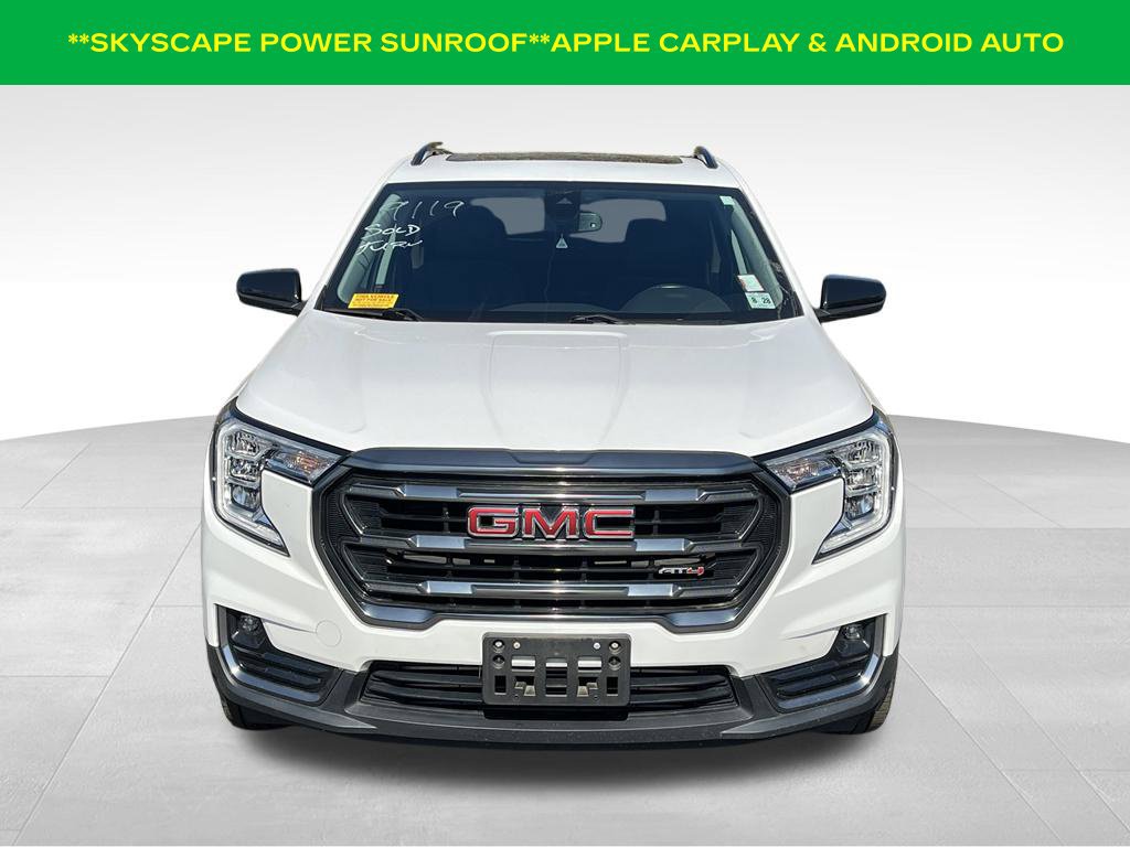 Used 2023 GMC Terrain AT4 AWD/4WD image 3