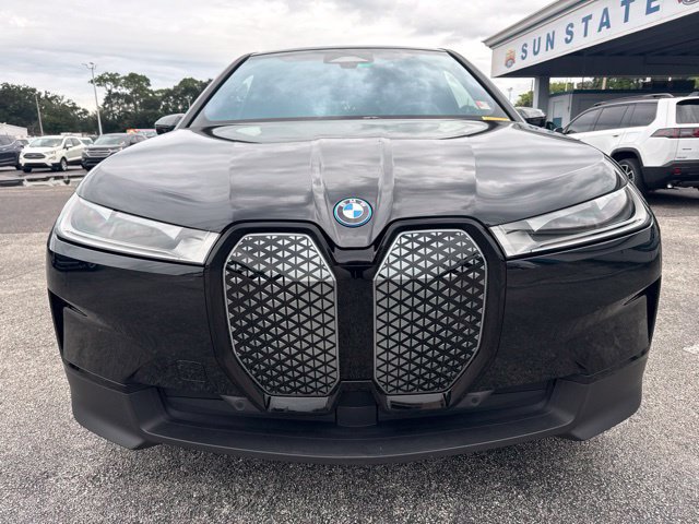 Used 2024 BMW iX xDrive50 AWD/4WD image 4