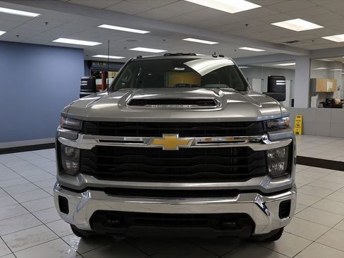 New 2026 Chevrolet Silverado 2500 LT w/ Snow Plow Prep/Camper Package AWD/4WD image 9