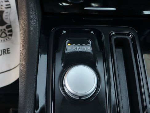 Used 2020 Chrysler 300 S image 34