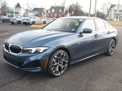 New 2026 BMW 330i Sedan w/ Premium Package image 4