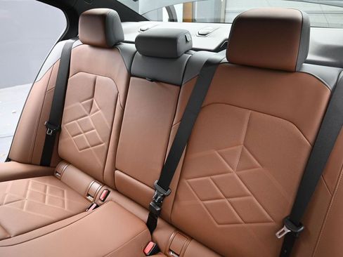 New 2026 BMW 530i w/ Premium Package image 31