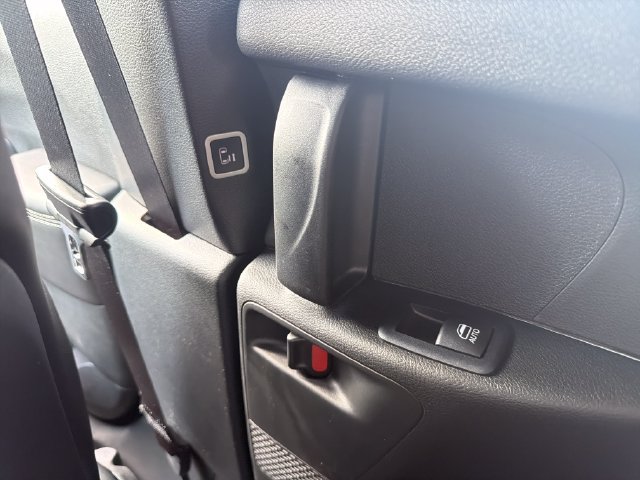 New 2027 Chrysler Pacifica Select FWD image 35