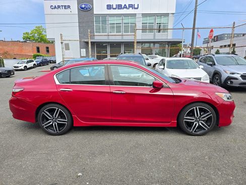 Used 2017 Honda Accord Sport Special Edition image 8