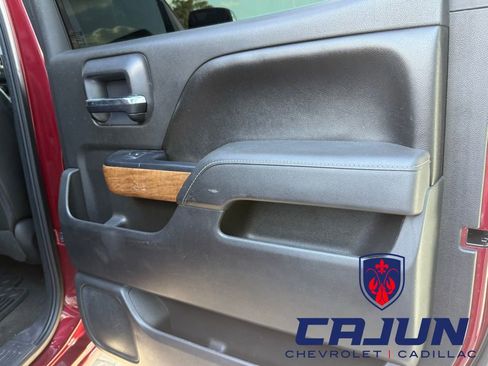 Used 2017 Chevrolet Silverado 1500 LTZ w/ LTZ Plus Package AWD/4WD image 27