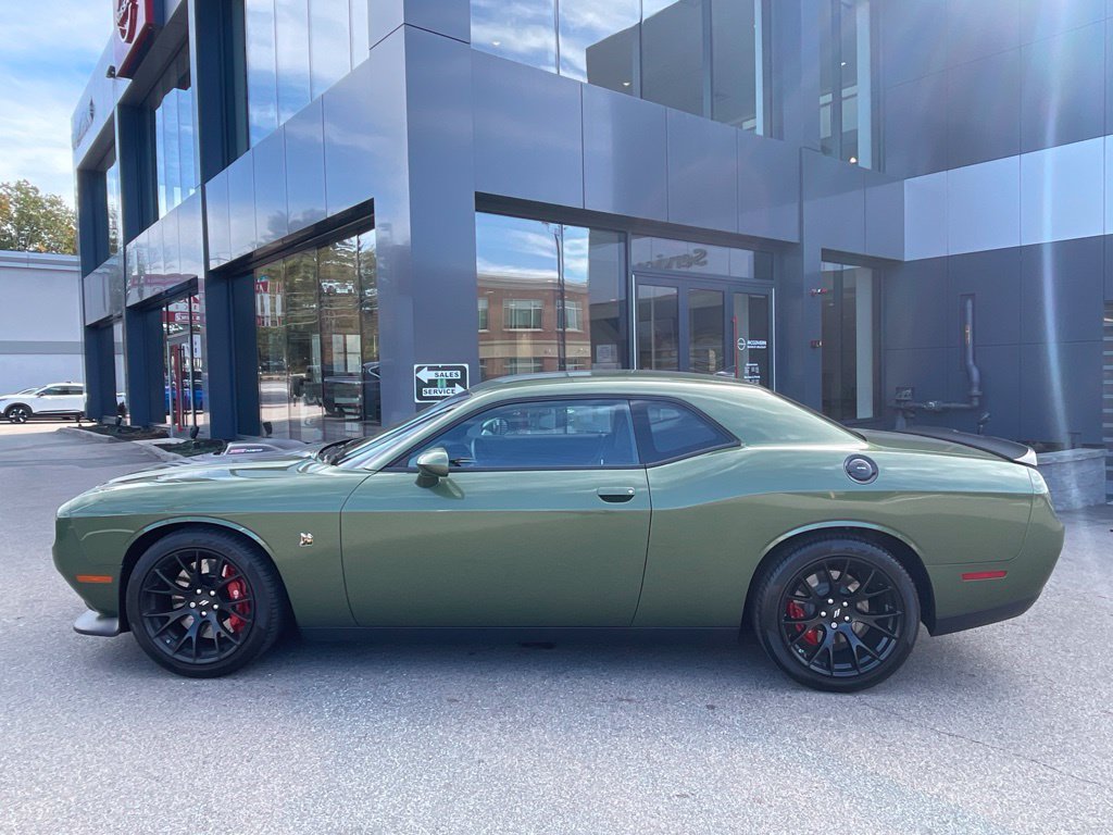 Used 2018 Dodge Challenger R/T Scat Pack RWD image 11