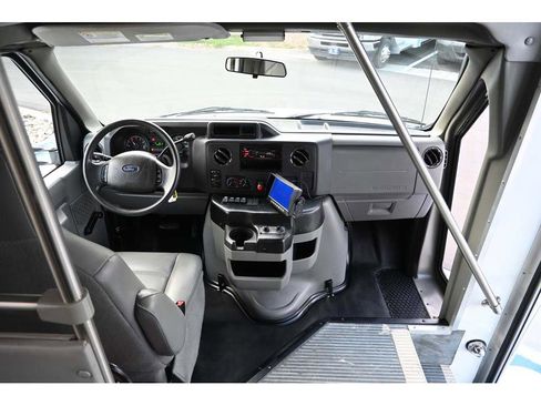 Used 2012 Ford E-350 and Econoline 350 Super Duty w/ Shuttle Bus Prep Pkg RWD image 20