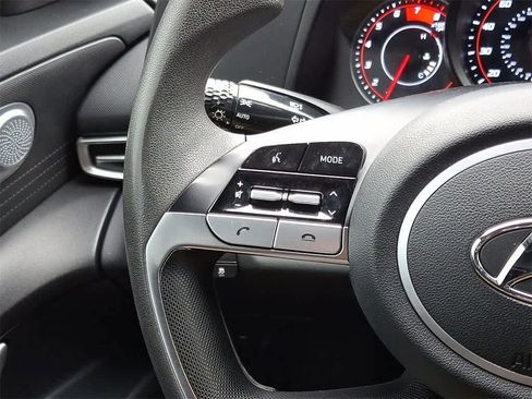 Used 2021 Hyundai Elantra SEL image 20