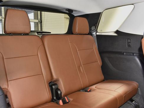 Used 2019 Chevrolet Traverse High Country w/ LPO, Floor Liner Package image 41