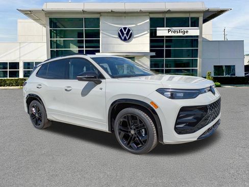 New 2026 Volkswagen Tiguan SE R-Line FWD image 1