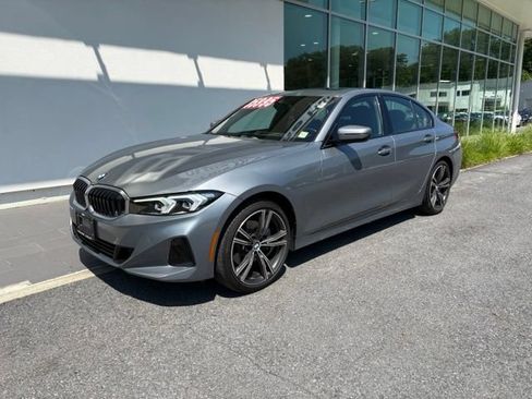 Used 2023 BMW 330i xDrive Sedan w/ Driving Assistance Package AWD/4WD image 3