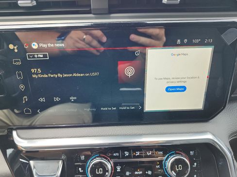 New 2025 GMC Sierra 2500 Denali w/ Denali Reserve Package image 16