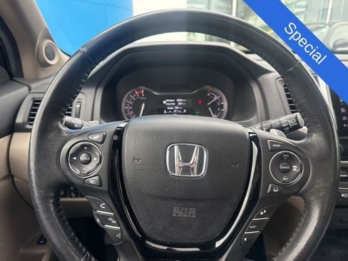 Used 2018 Honda Pilot Elite image 14