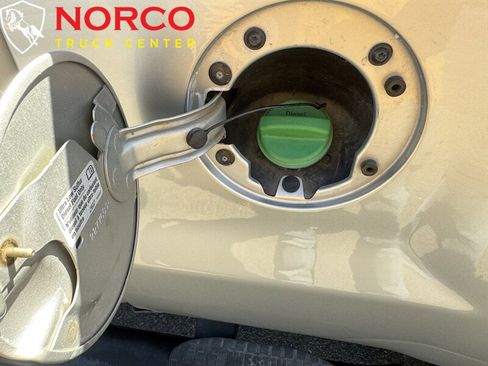 Used 2018 Chevrolet Silverado 2500 LT image 18