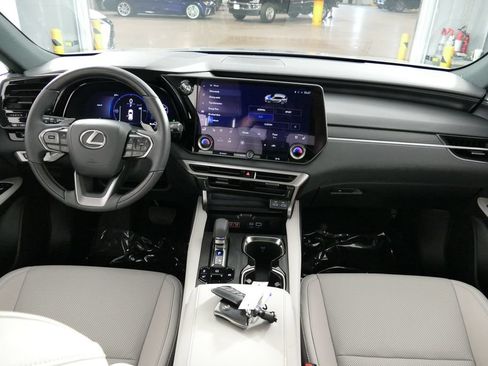 Used 2025 Lexus RX 350h w/ Accessory Package AWD/4WD image 24