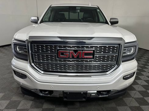 Used 2017 GMC Sierra 1500 Denali w/ Denali Ultimate Package AWD/4WD image 8