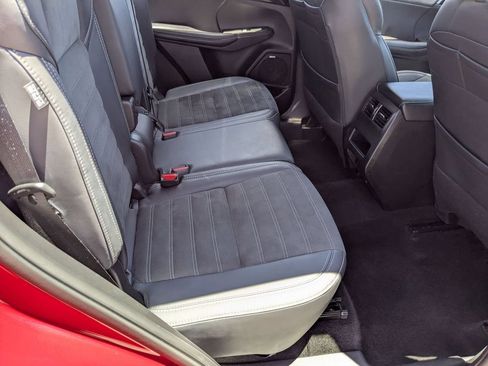 Used 2025 Mitsubishi Outlander SE FWD image 30