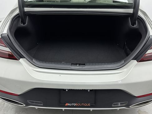 Used 2025 Genesis G70 2.5T image 31