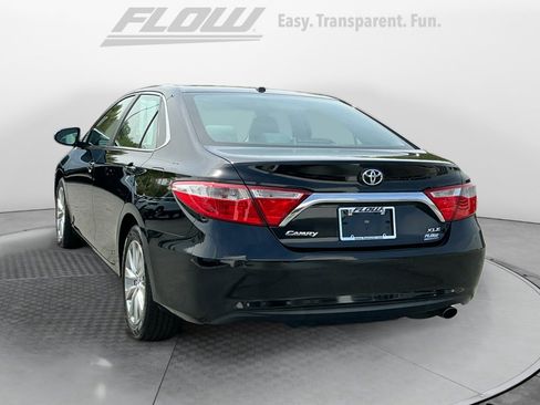 Used 2017 Toyota Camry XLE w/ Moonroof Package image 6
