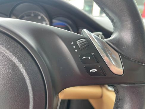 Used 2013 Porsche Panamera 4 Platinum Edition image 30