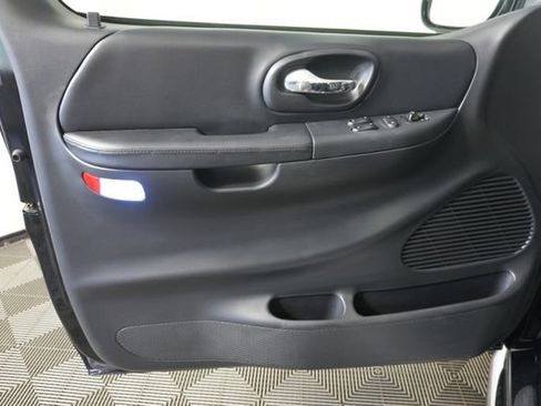 Used 2000 Ford F150 Harley-Davidson RWD image 27