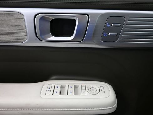 Used 2024 Hyundai Santa Fe Calligraphy FWD image 21