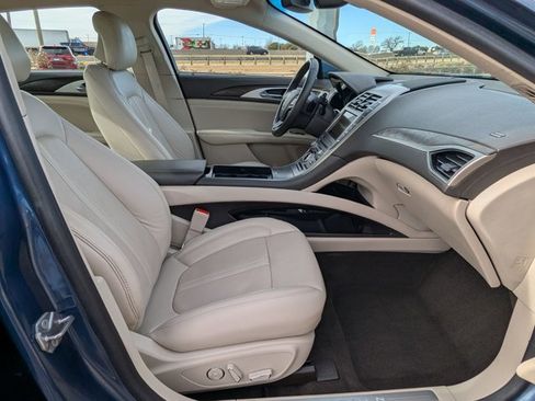 Used 2019 Lincoln MKZ Reserve image 21