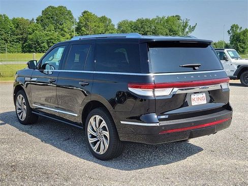 New 2023 Lincoln Navigator Reserve image 6