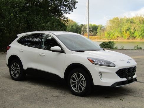 Certified 2022 Ford Escape SEL w/ Technology Package image 7