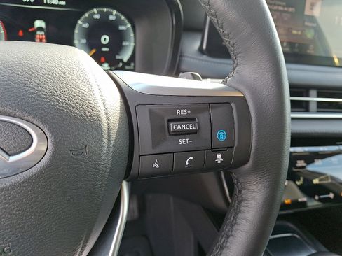 Certified 2025 INFINITI QX60 Luxe image 23