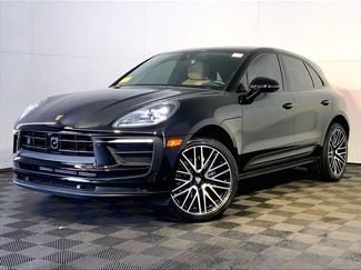 Certified 2023 Porsche Macan AWD/4WD video 1
