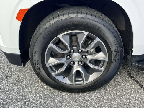 Used 2022 Chevrolet Tahoe LT w/ Luxury Package image 9