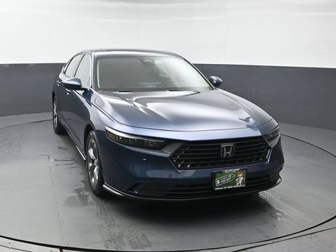 Used 2023 Honda Accord EX-L image 9