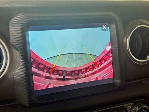 Used 2019 Jeep Wrangler Unlimited Rubicon image 18