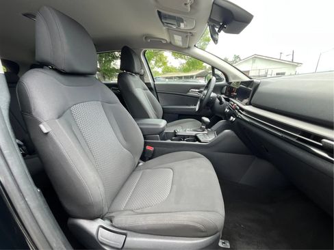 Used 2026 Kia Sportage LX w/ LX Convenience Package FWD image 11