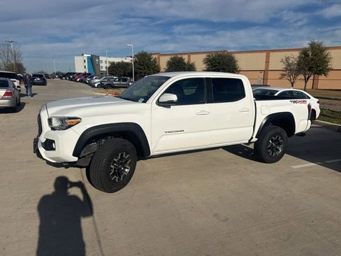 Used 2020 Toyota Tacoma TRD Off-Road image 6