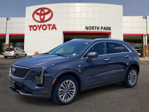 Used 2025 Cadillac XT4 Premium Luxury FWD image 1