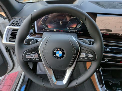 Used 2026 BMW X5 xDrive40i w/ Climate Comfort Package AWD/4WD image 16